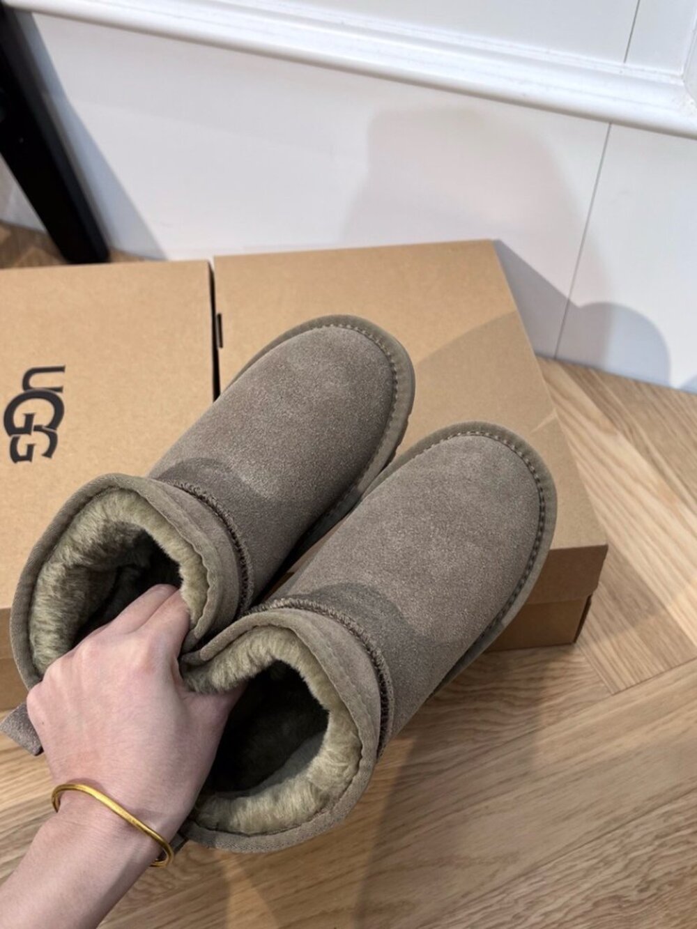 UGG khaki-grey platform short snow boots - Picture 5 of 9